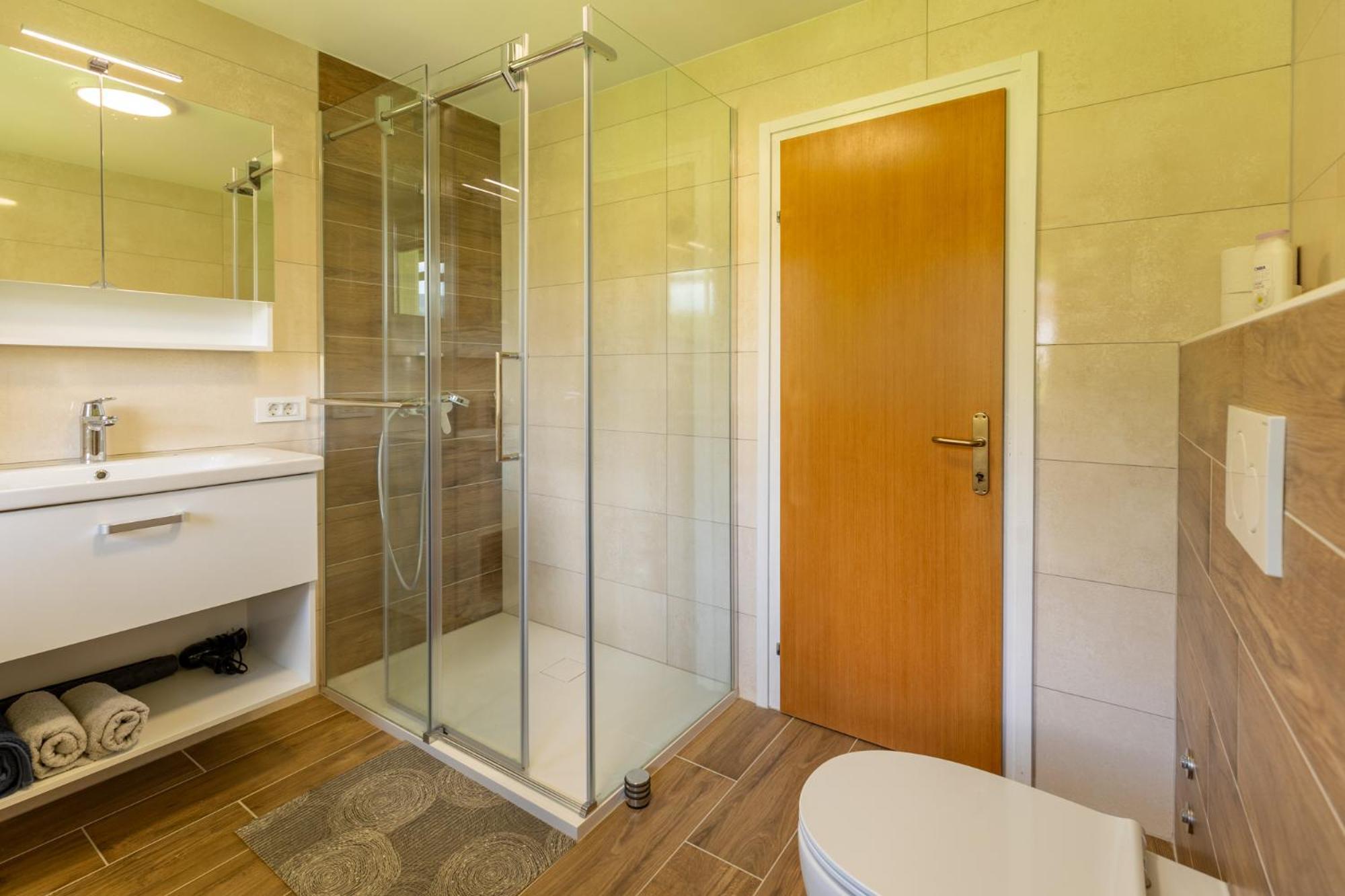 Apartmaji Arh Matilda Бохинь Экстерьер фото